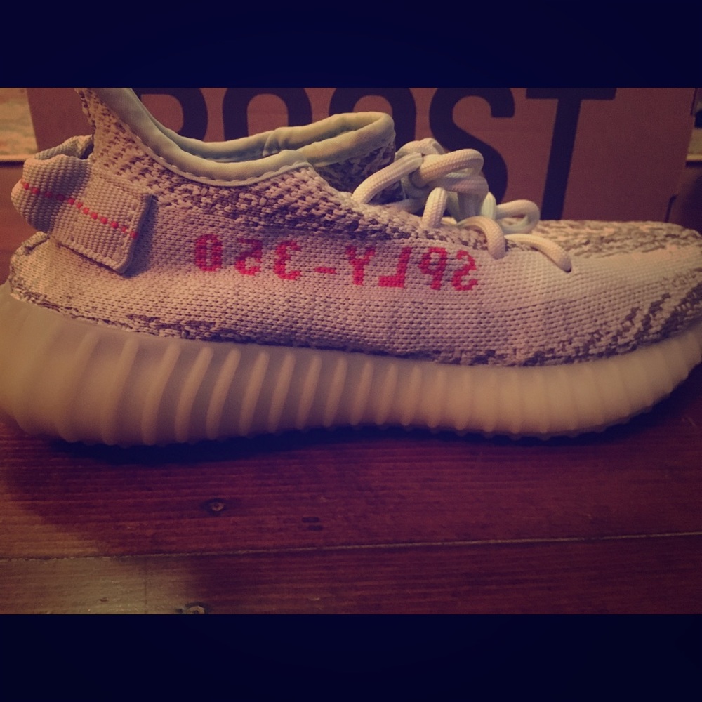 Yeezy 350 Boost V2 ‘Blue Tint’